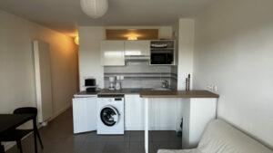 T2 avec chauffage, eau froide et chaude quartier les Minimes