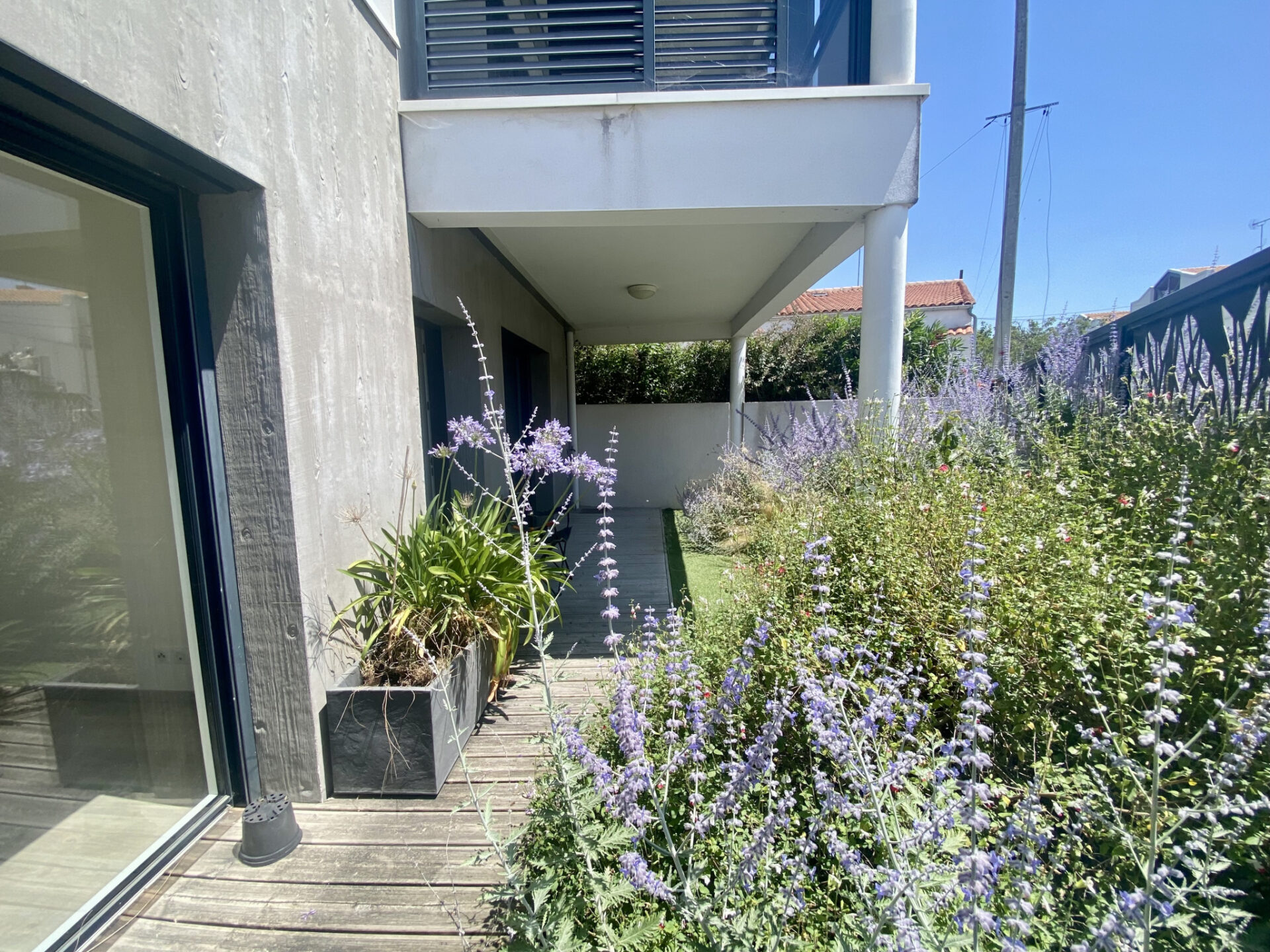 A PROXIMITE IMMEDIATE DU CENTRE VILLE - TYPE 2 AVEC JARDINET PRIVATIF – Image 2