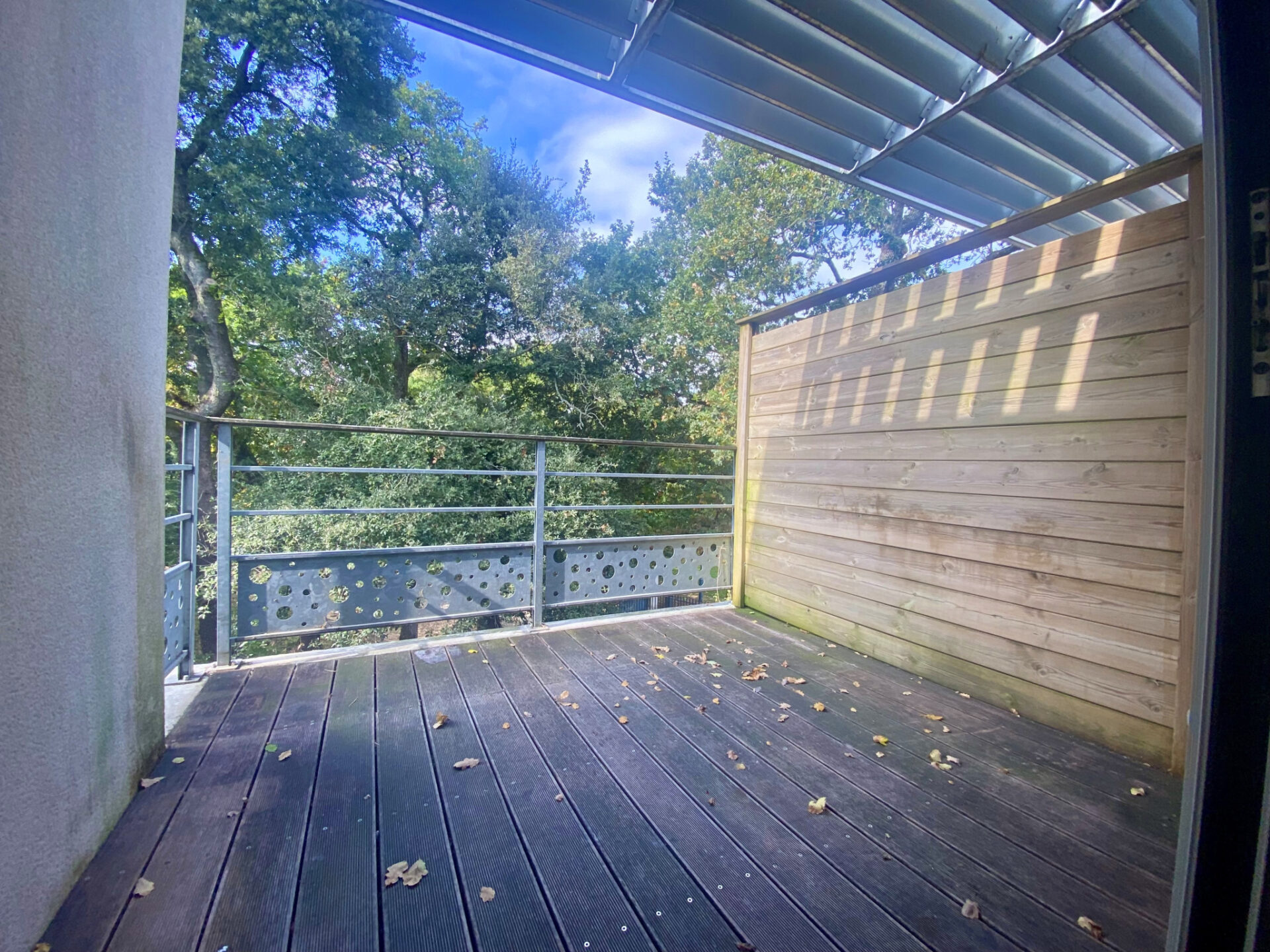 TYPE 3 EN DUPLEX AVEC TERRASSE ET STATIONNEMENTS