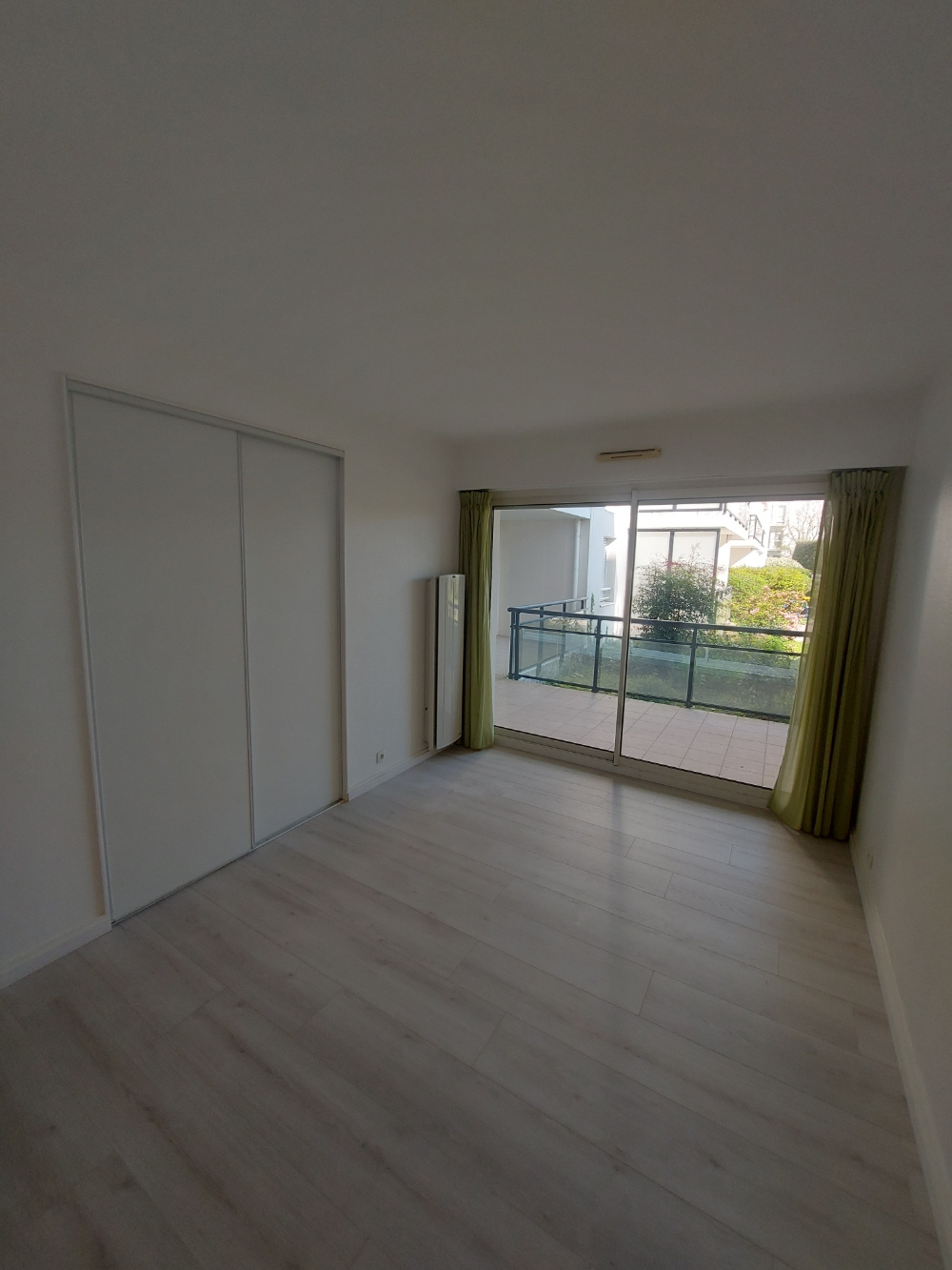 Quartier les Minimes : spacieux T3 avec terrasse et garage boxé – Image 10