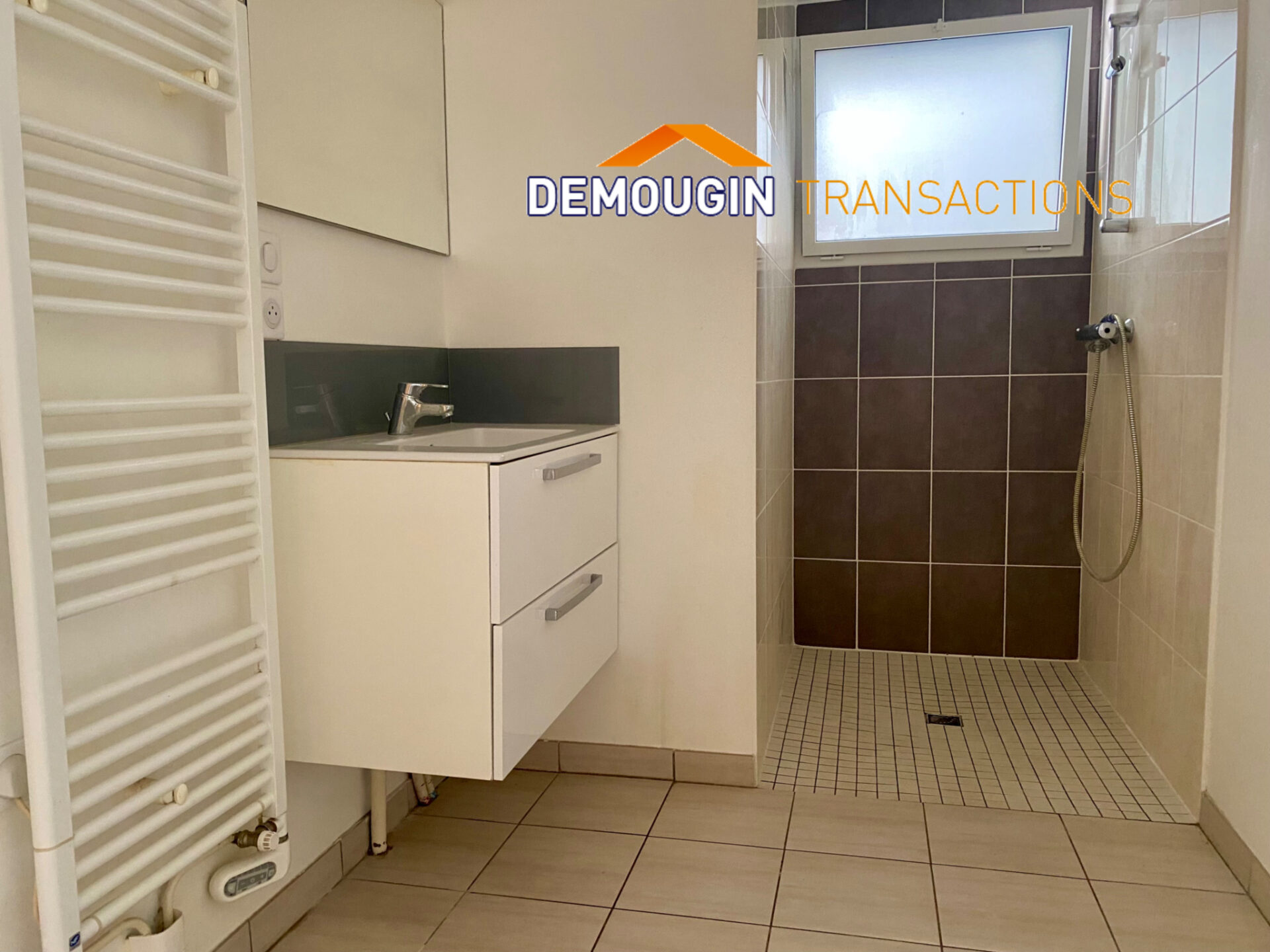 A PROXIMITE IMMEDIATE DU CENTRE VILLE - TYPE 2 AVEC JARDINET PRIVATIF – Image 5