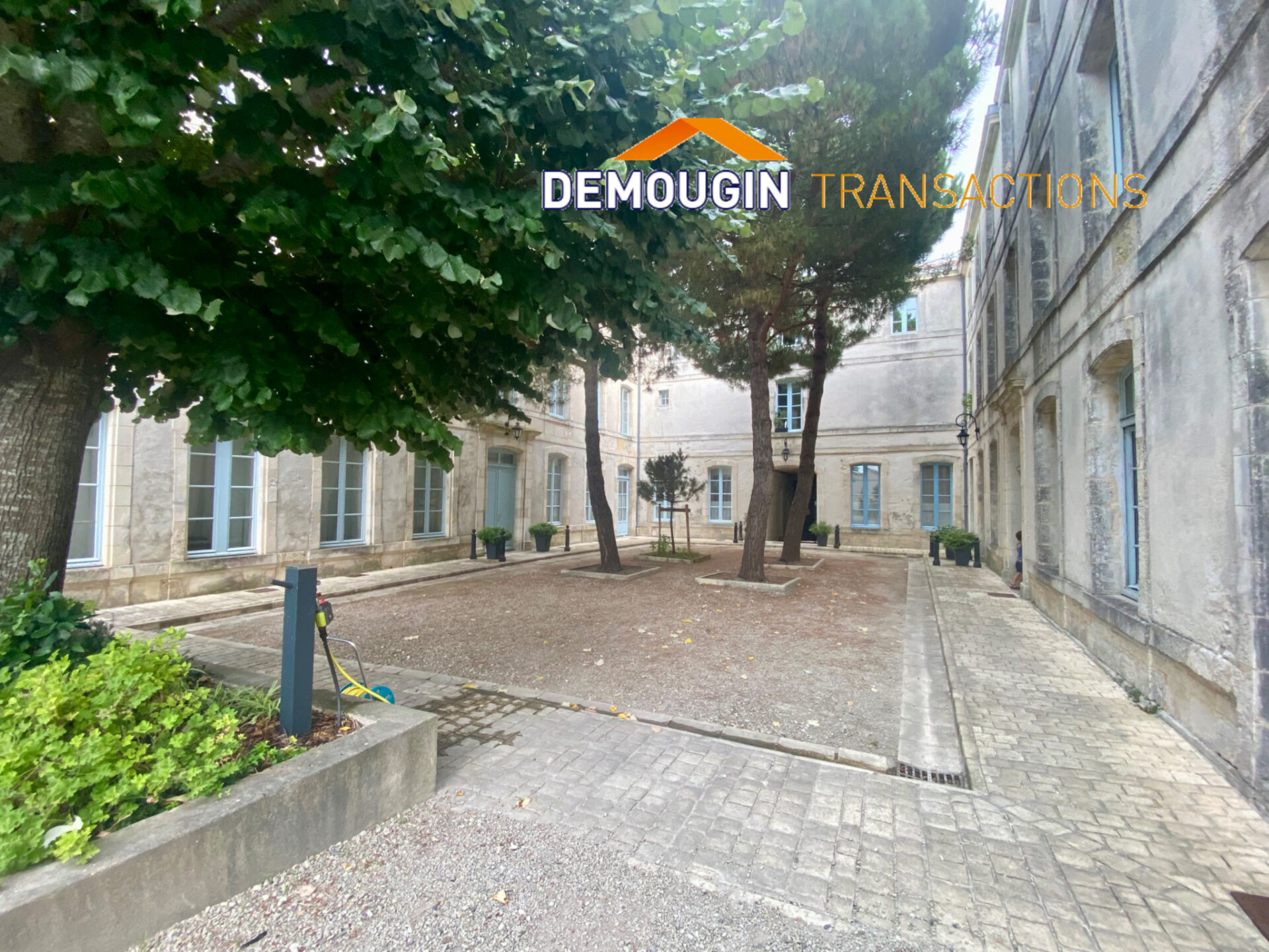 EMPLACEMENT EXCEPTIONNEL ET CONFIDENTIEL ! – Image 12