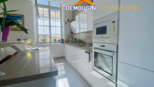 SECTEUR HOTEL DE VILLE - MAGNIFIQUE APPARTEMENT AVEC CAVE !