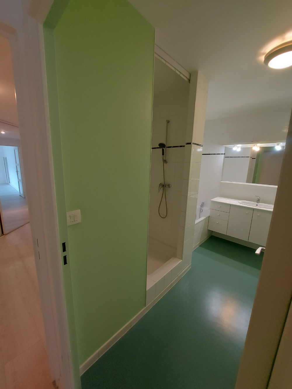 Quartier les Minimes : spacieux T3 avec terrasse et garage boxé – Image 12