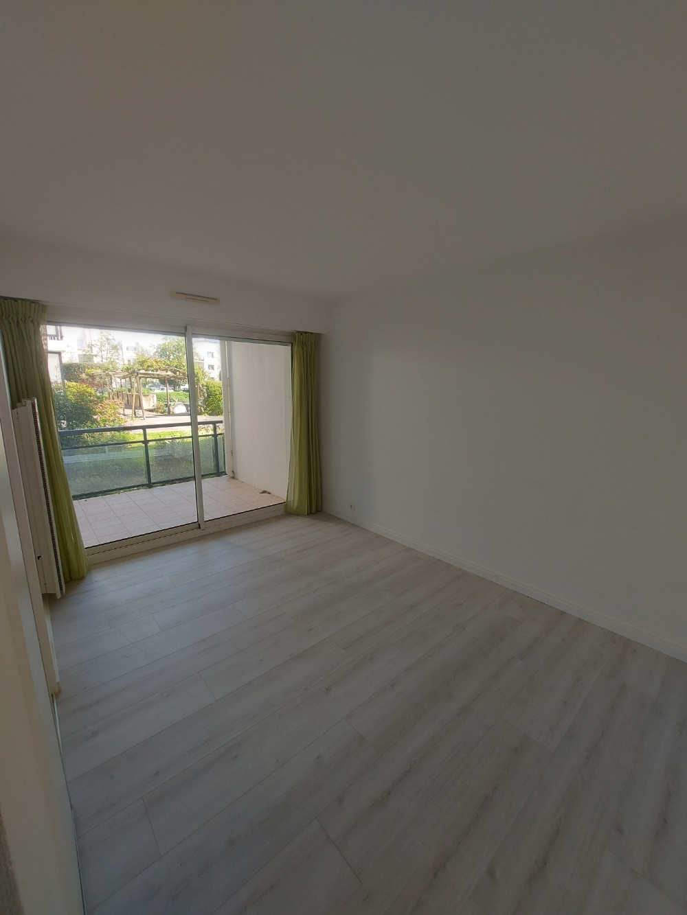 Quartier les Minimes : spacieux T3 avec terrasse et garage boxé – Image 7