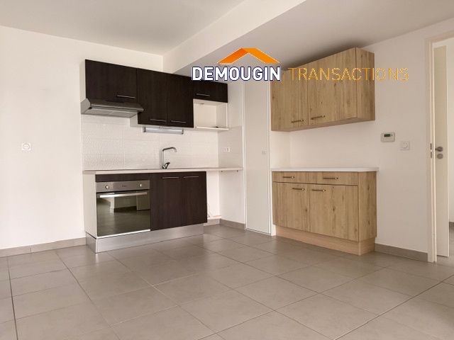 PROCHE COMMODITES - TYPE 3 AVEC TERRASSE ET STATIONNEMENT – Image 5