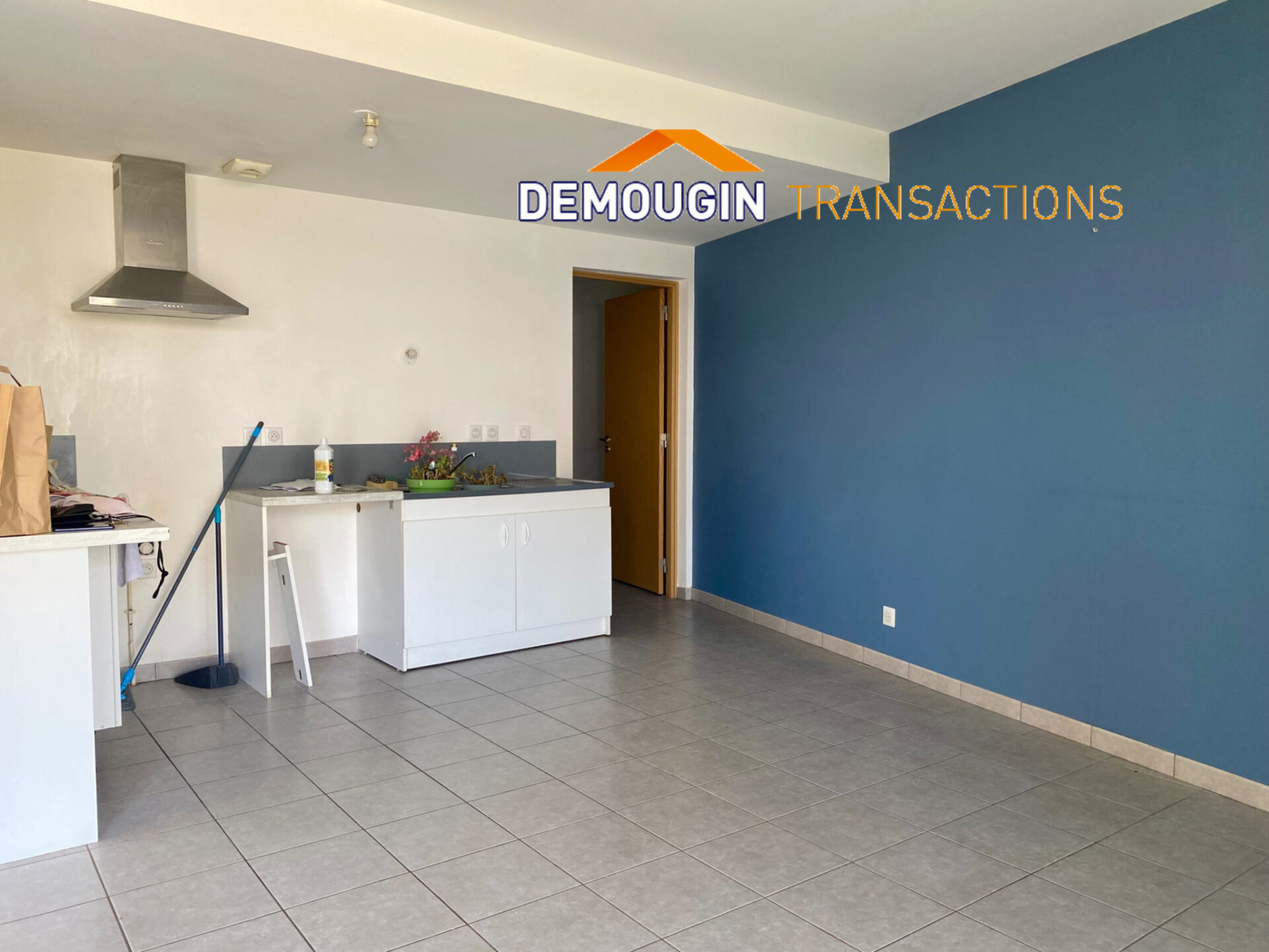 A PROXIMITE IMMEDIATE DU CENTRE VILLE - TYPE 2 AVEC JARDINET PRIVATIF – Image 7