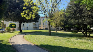 HAUT DE LA GENETTE - STUDIO AVEC STATIONNEMENT