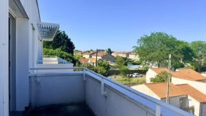 APPARTEMENT TYPE 3 - DERNIER ETAGE - TERRASSE ET GARAGE