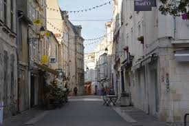 T2 meublé rue Saint Nicolas La Rochelle