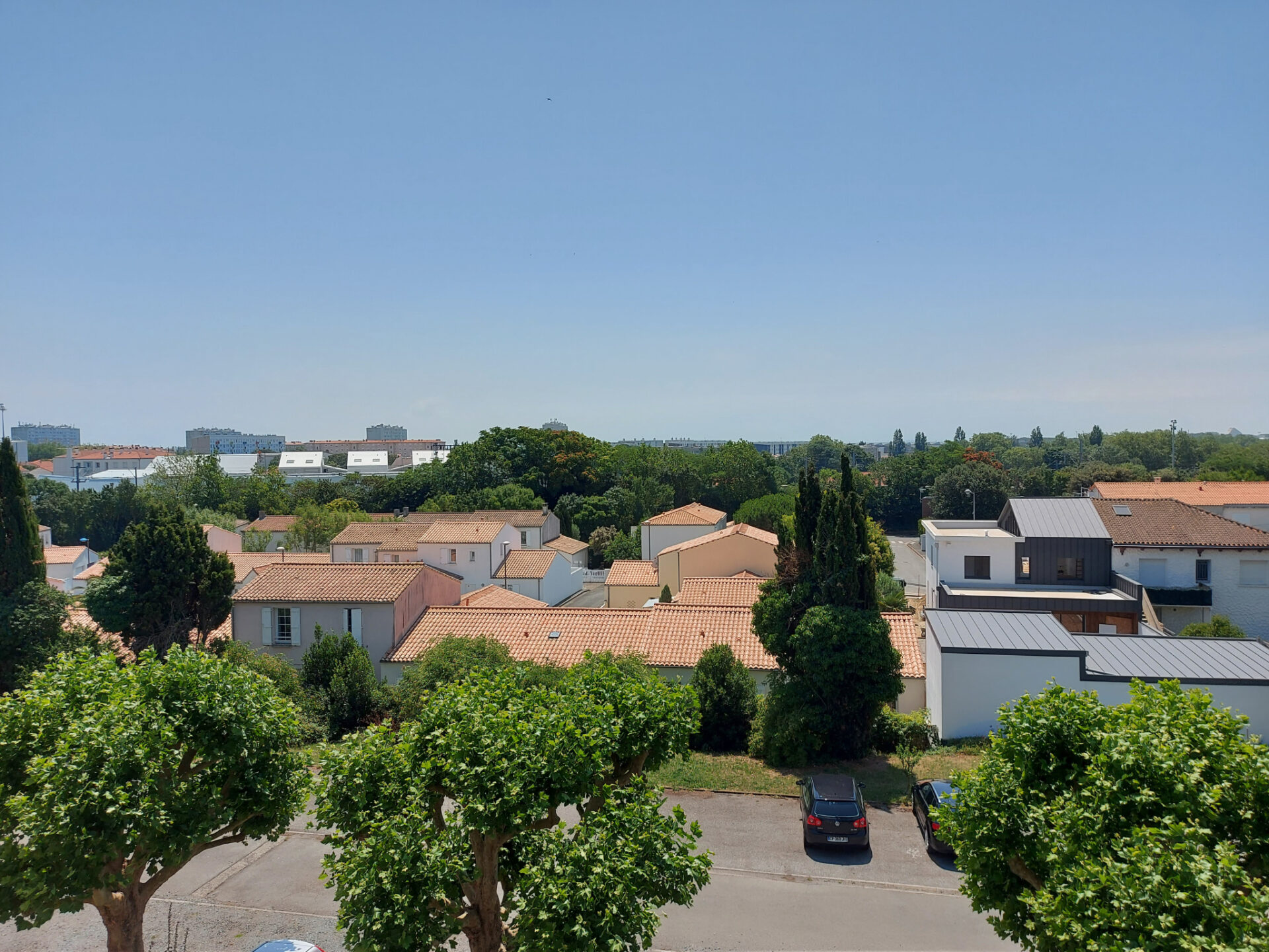 T2 lumineux avec vue dégagée quartier Port Neuf – Image 3