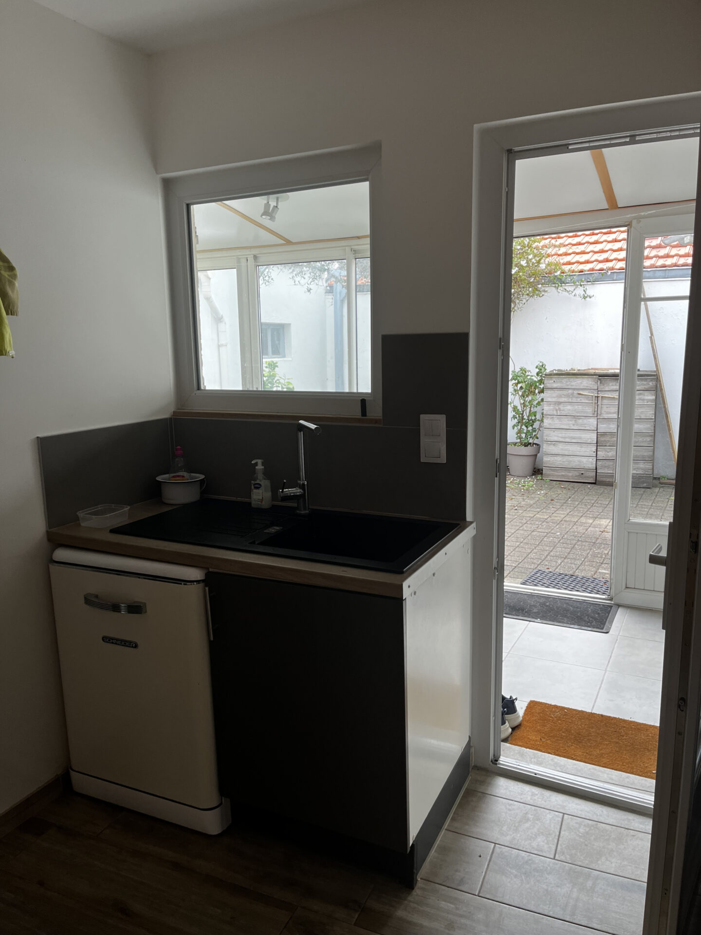 Maison 3 pièces avec véranda, jardin et dépendances quartier de Fétilly – Image 23