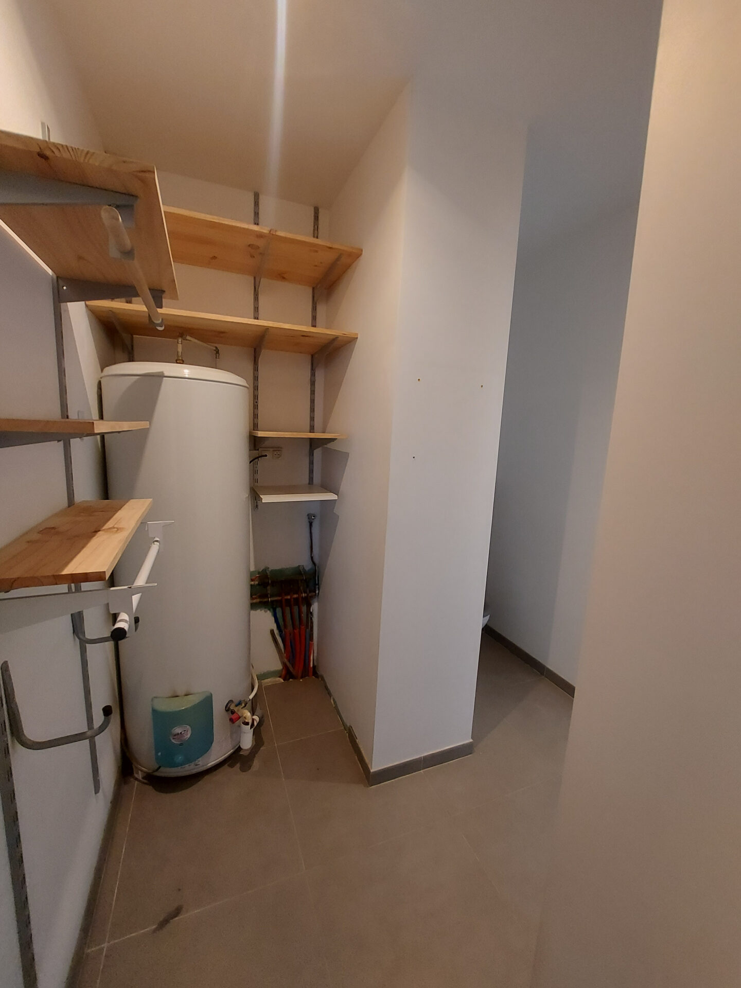 Maison 3 pièces avec véranda, jardin et dépendances quartier de Fétilly – Image 18