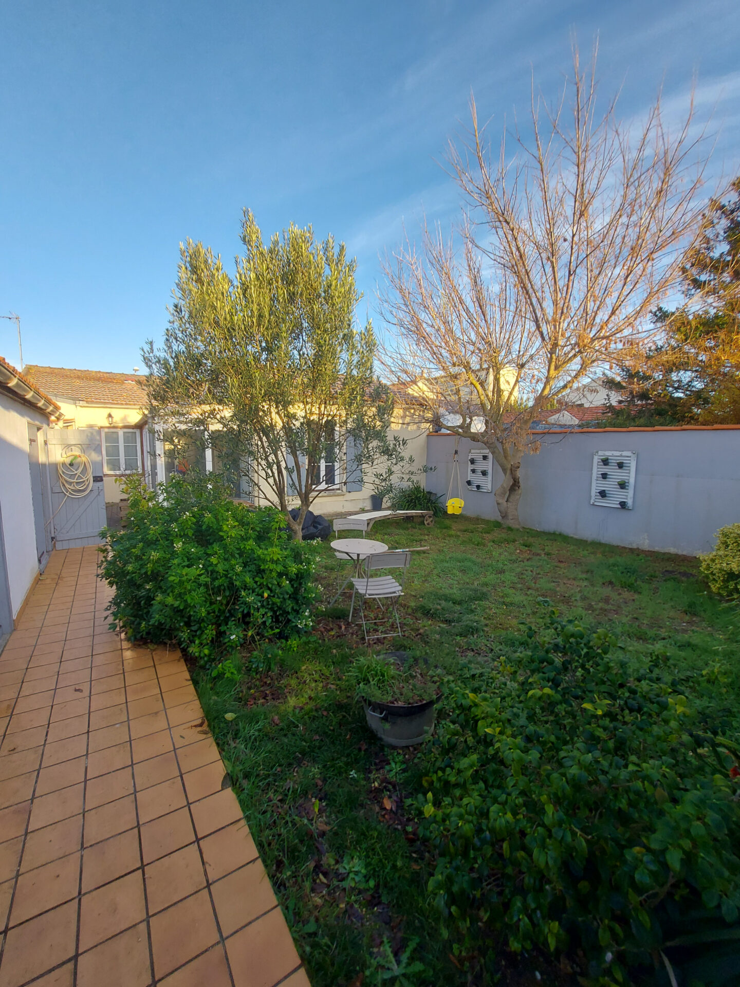 Maison 3 pièces avec véranda, jardin et dépendances quartier de Fétilly – Image 16
